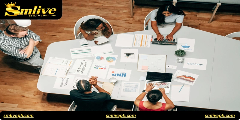 Comparison: Agency vs. Non-Agency Platforms